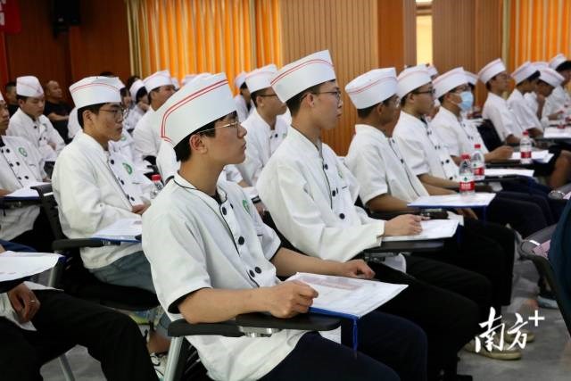 Chaozhou Organized the Entrepreneurship and Innovation Training Camp for Chaozhou Cuisine Masters